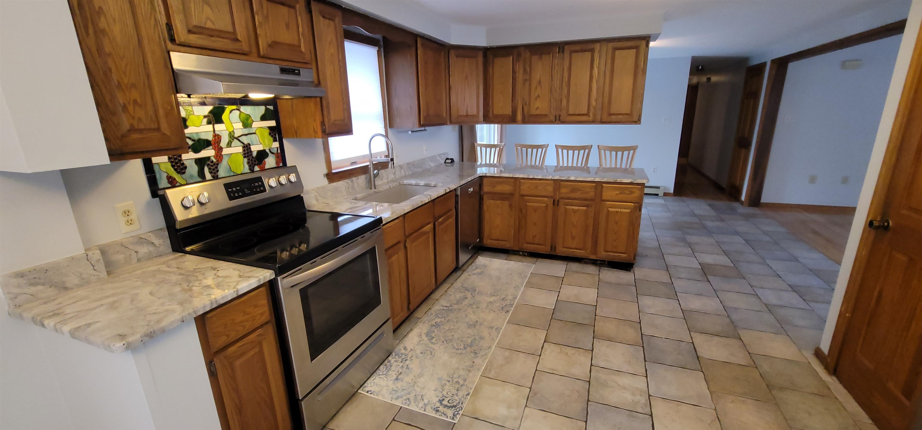 119 Haverhill Road Windham, NH 03087 - Photo 5 of 60
