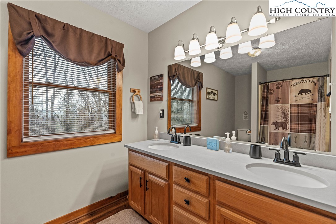 423 Silverleaf Road Zionville, NC 28698 - Photo 32 of 46 Gallery Image 32