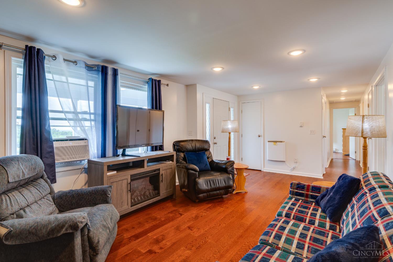 6250 Howe Road Middletown, OH 45042 - Photo 8 of 38 Gallery Image 8
