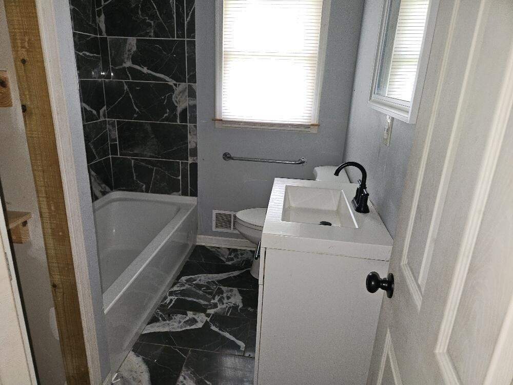 1601 Cove Road Roanoke, VA 24017 - Photo 14 of 17 20260825_33