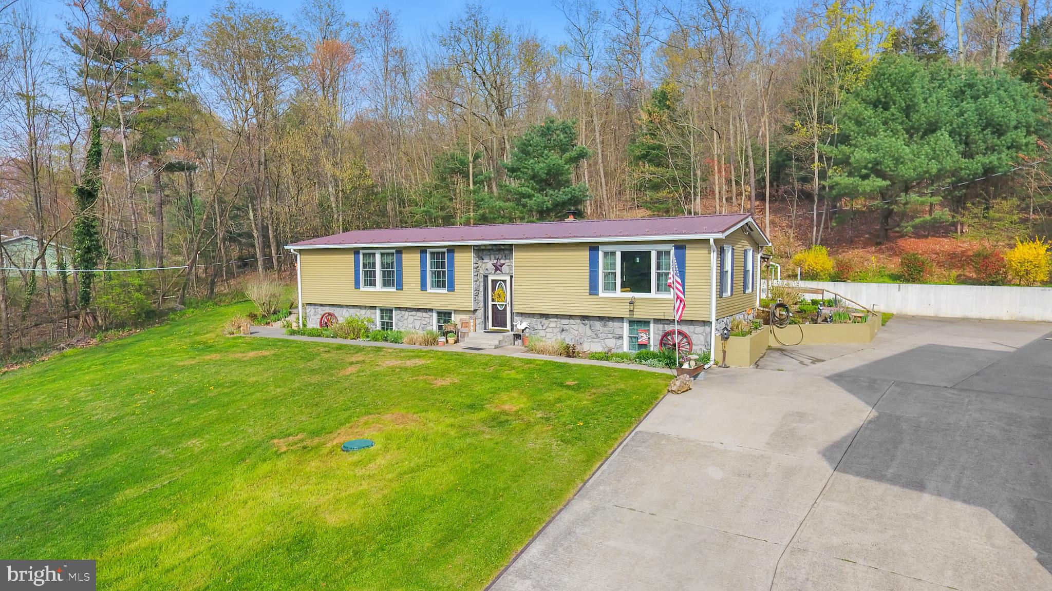 664 Paige Ridge Road New Bloomfield, PA 17068 - Photo 5 of 70 Gallery Image 5