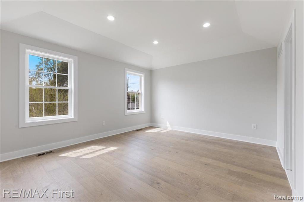 3408 Eastern Avenue Rochester Hills, MI 48307 - Photo 35 of 50
