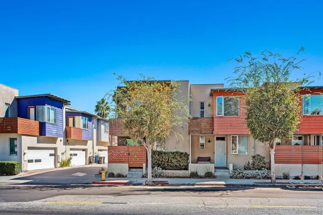 $3,500 | 111 East Pennsylvania Avenue, Escondido, CA 92025