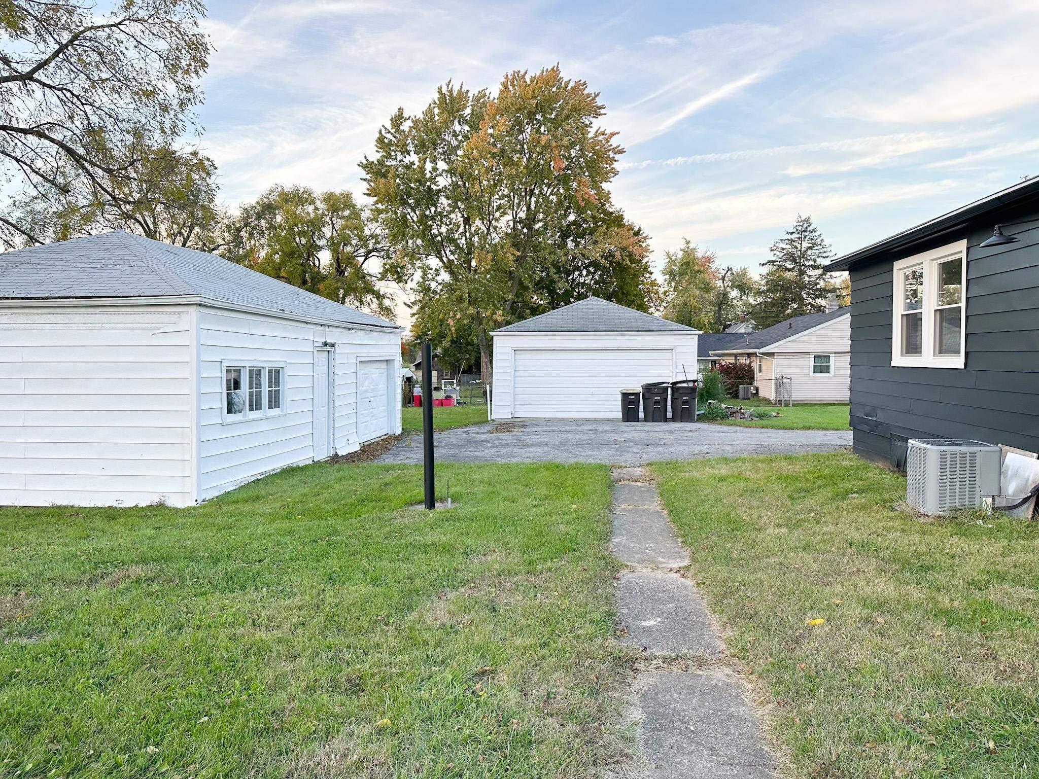 7218 Baer Road Fort Wayne, IN 46809 - Photo 4 of 20