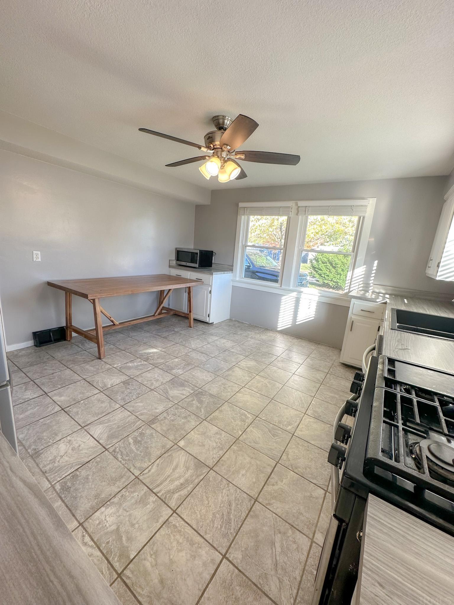 7218 Baer Road Fort Wayne, IN 46809 - Photo 8 of 20