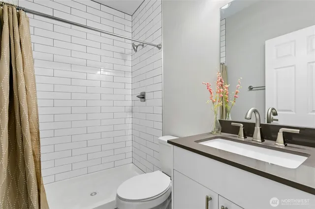 $635,000 | 6641 Carleton Avenue South, Unit B, Seattle, WA 98108