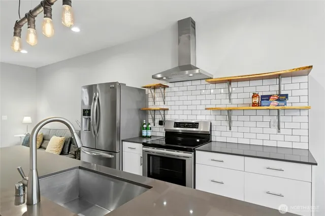 $635,000 | 6641 Carleton Avenue South, Unit B, Seattle, WA 98108