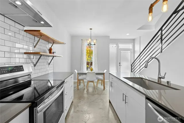 $635,000 | 6641 Carleton Avenue South, Unit B, Seattle, WA 98108