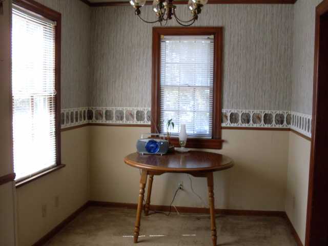 2923 Courtright Road Columbus, OH 43232 - Photo 6 of 12 Gallery Image 6