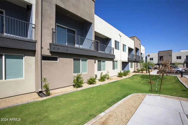 $1,502 | 9700 South Central Avenue, Unit 1, Phoenix, AZ 85042