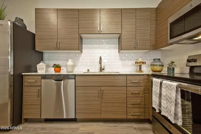 $1,794 | 9700 South Central Avenue, Unit 1, Phoenix, AZ 85042