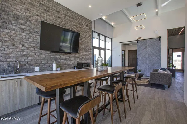 $1,794 | 9700 South Central Avenue, Unit 1, Phoenix, AZ 85042