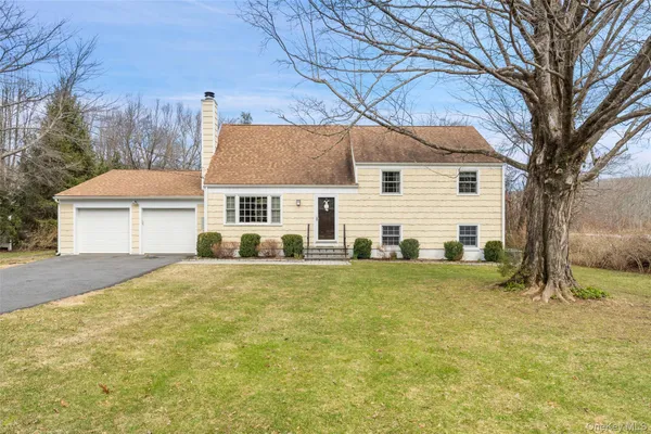 $995,000 | 52 Jefferson Lane, Bedford, NY 10506