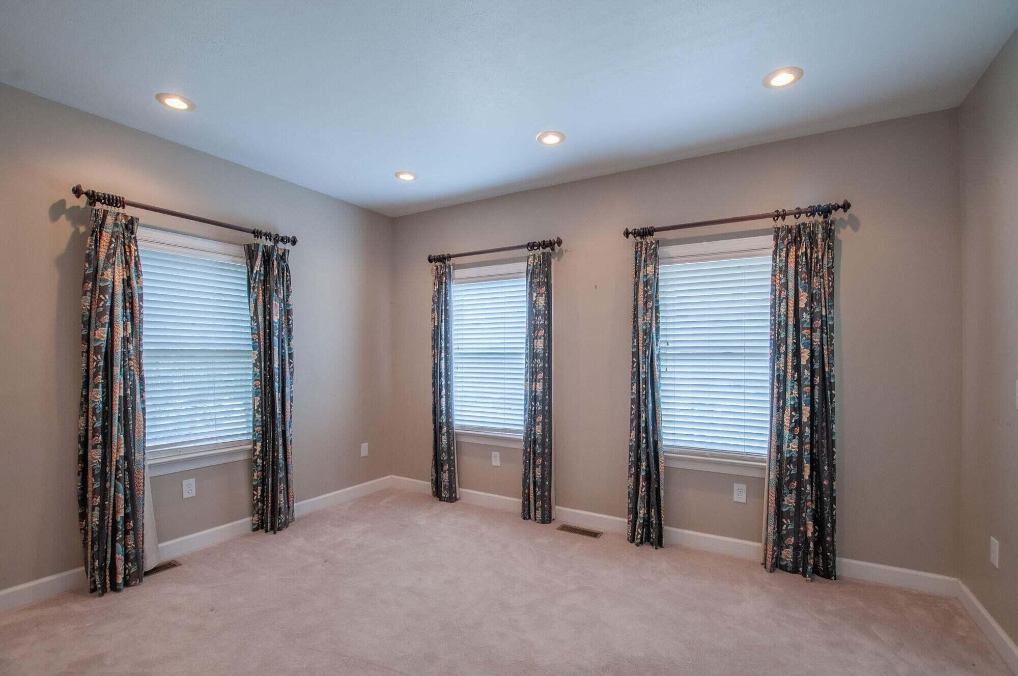 105 Ridgefield Way Lexington, VA 24450 - Photo 20 of 47 21 105 Ridgefield Way