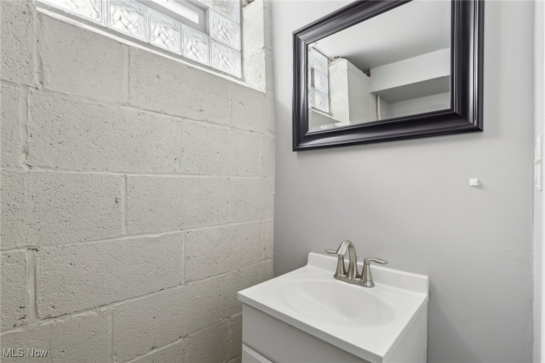 619 Kenilworth Road Bay Village, OH 44140 - Photo 36 of 44