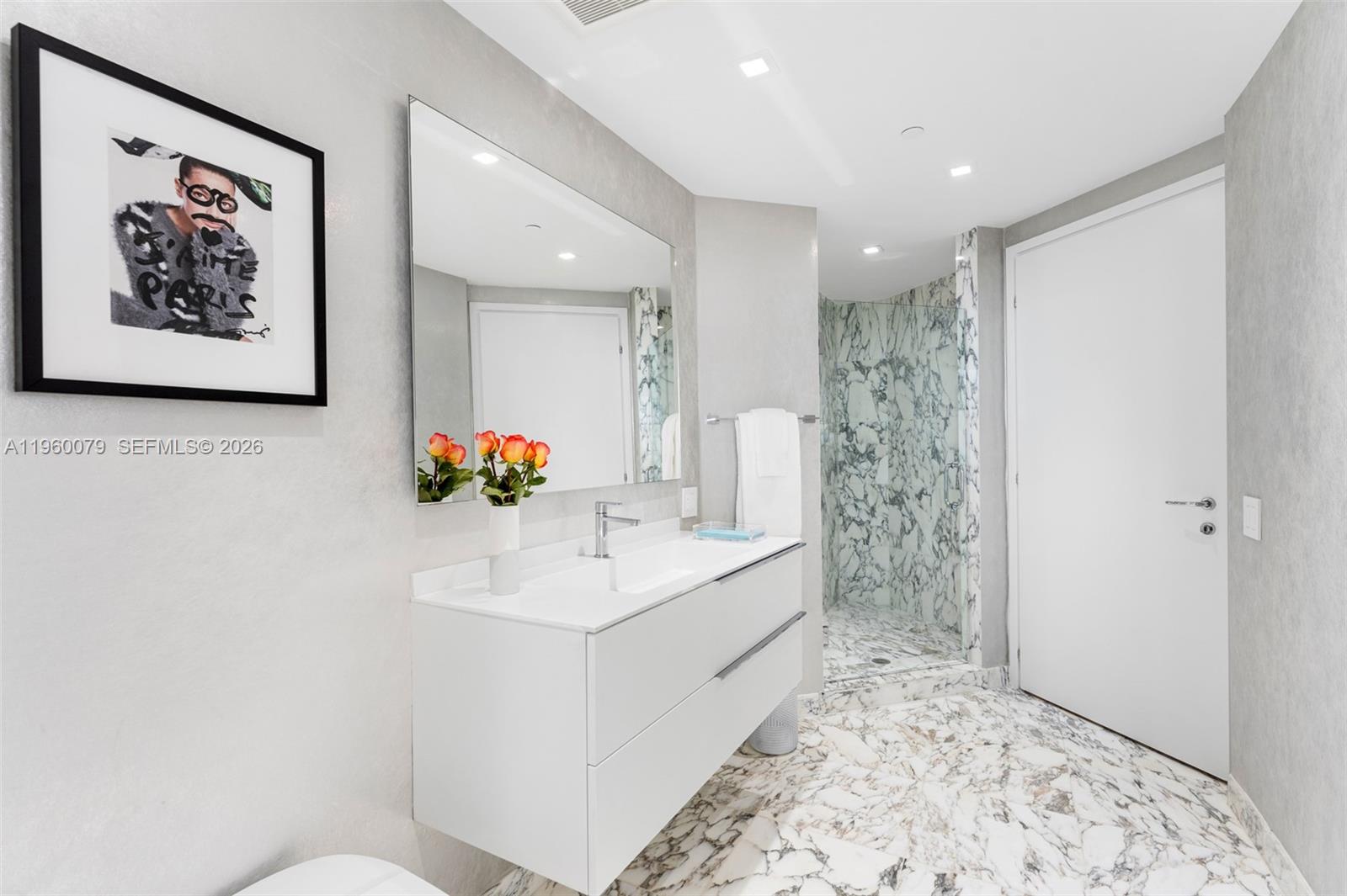 450 Alton Road, Unit 2806 Miami Beach, FL 33139 - Photo 20 of 39