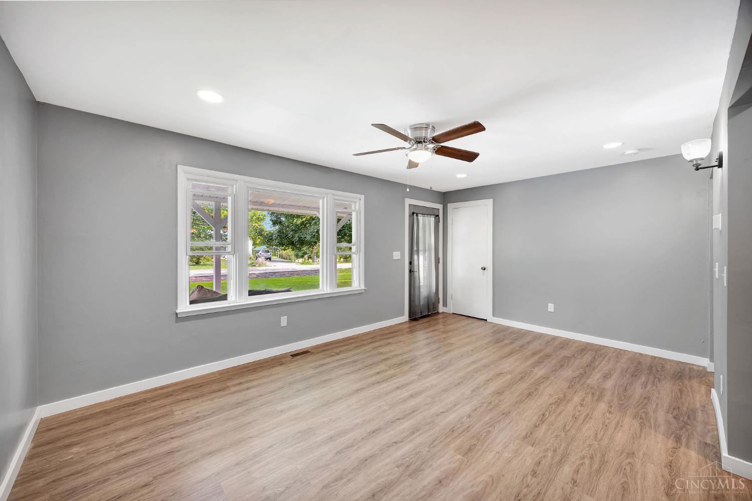 4499 Layhigh Road Hamilton, OH 45013 - Photo 10 of 51