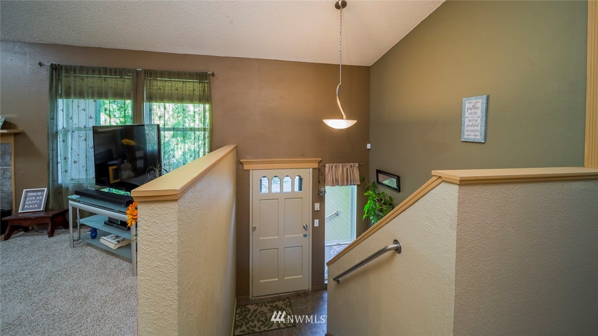 21716 4th Avenue West Bothell, WA 98021 - Photo 2 of 15