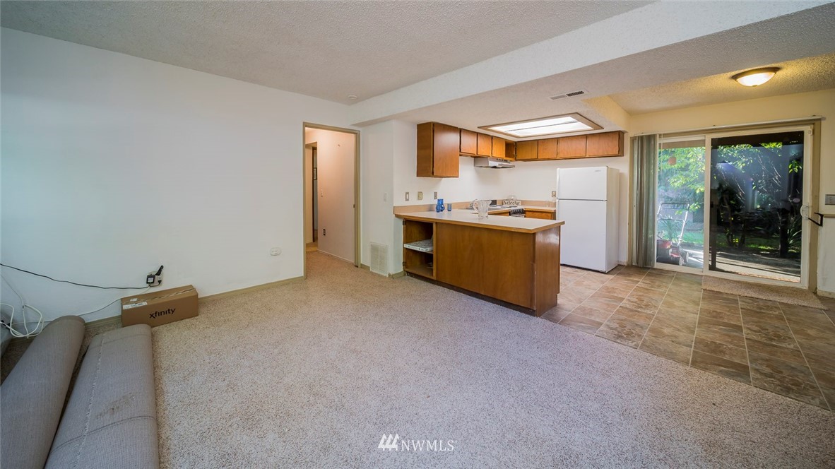 21716 4th Avenue West Bothell, WA 98021 - Photo 8 of 15