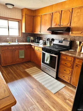 $195,000 | 533 Grayton Road, Kingsford Heights, IN 46346