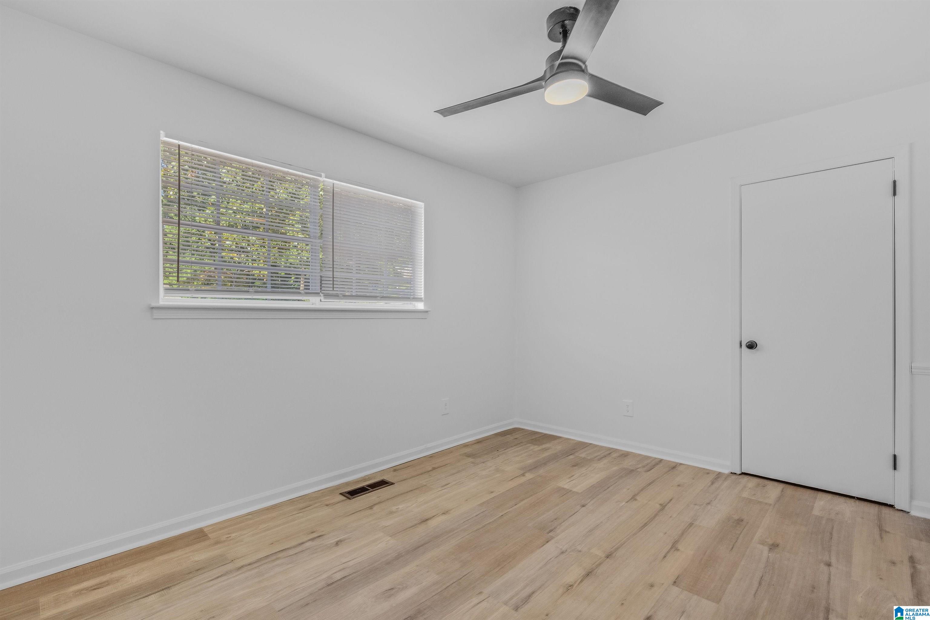 206 Dale Drive Alabaster, AL 35007 - Photo 15 of 32
