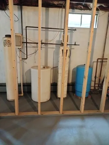 a view of walk in closet