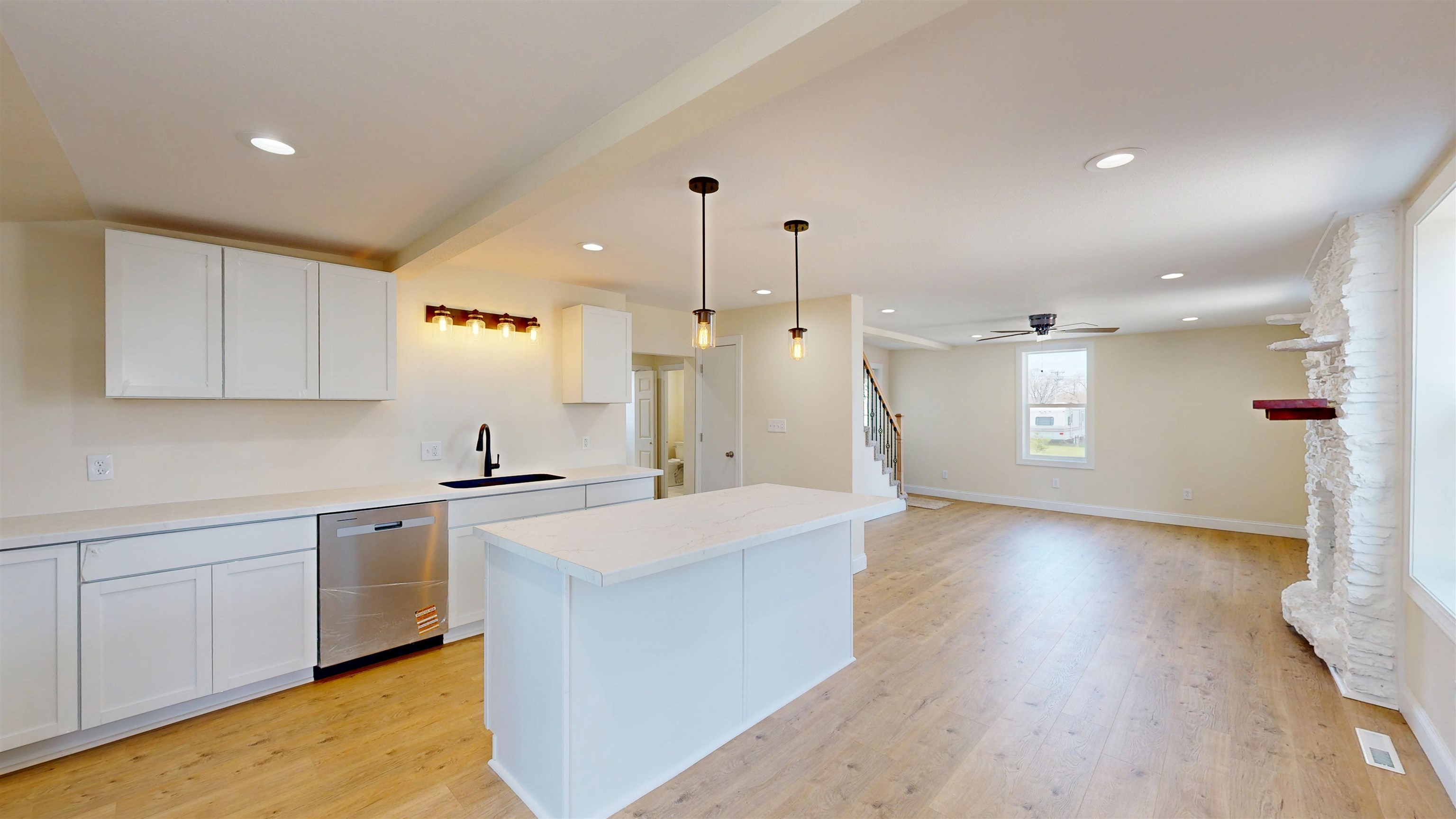 1222 South 7th Prairie du Chien, WI 53821 - Photo 3 of 36