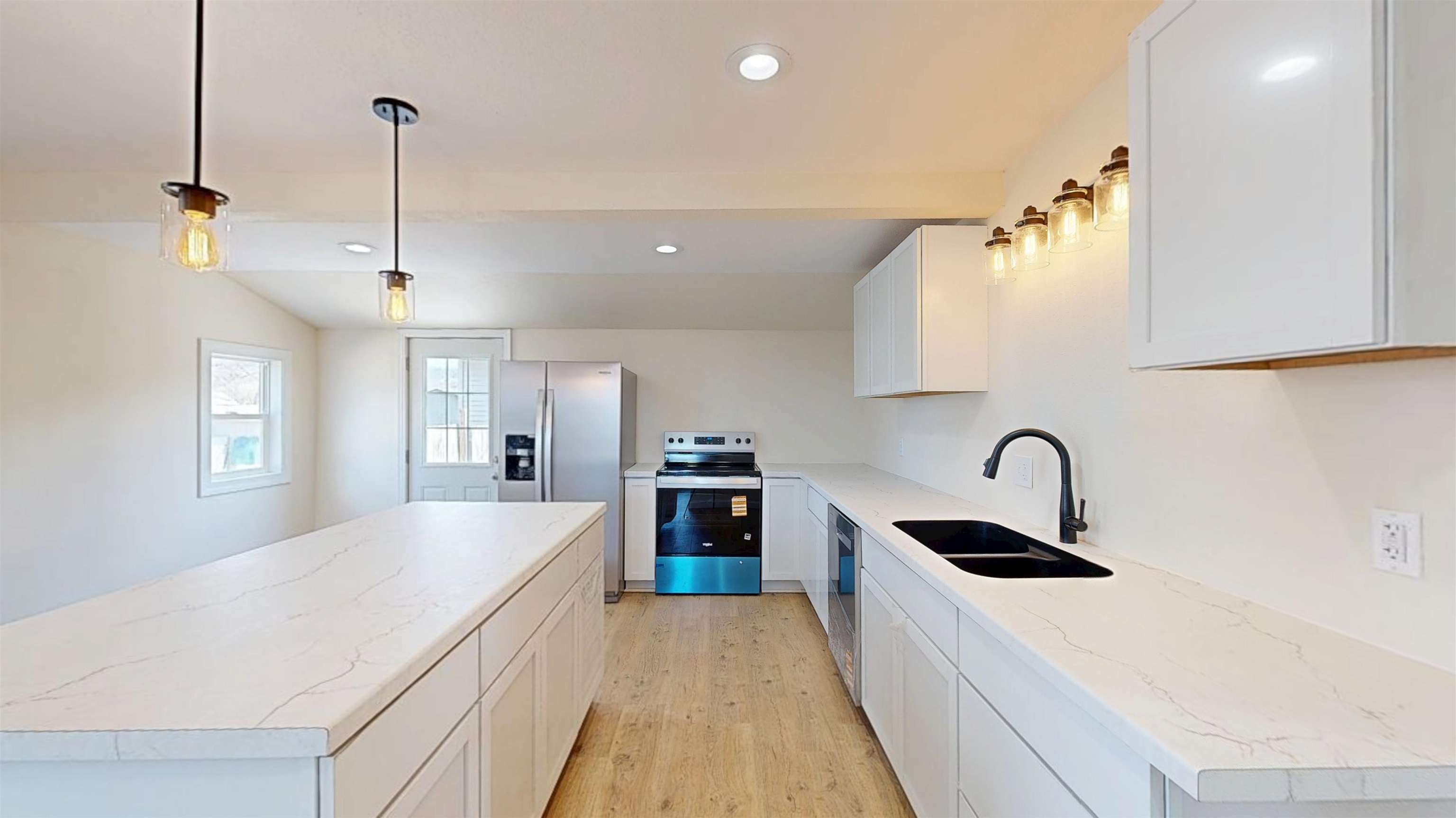 1222 South 7th Prairie du Chien, WI 53821 - Photo 4 of 36