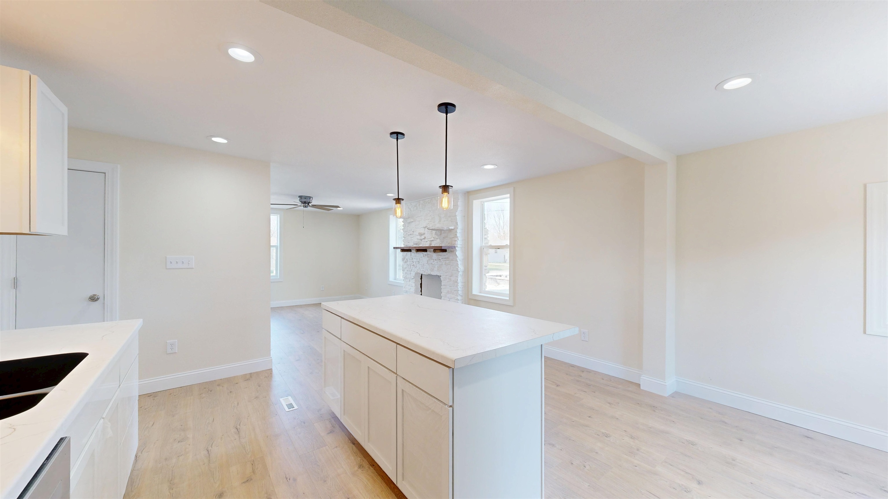 1222 South 7th Prairie du Chien, WI 53821 - Photo 5 of 36