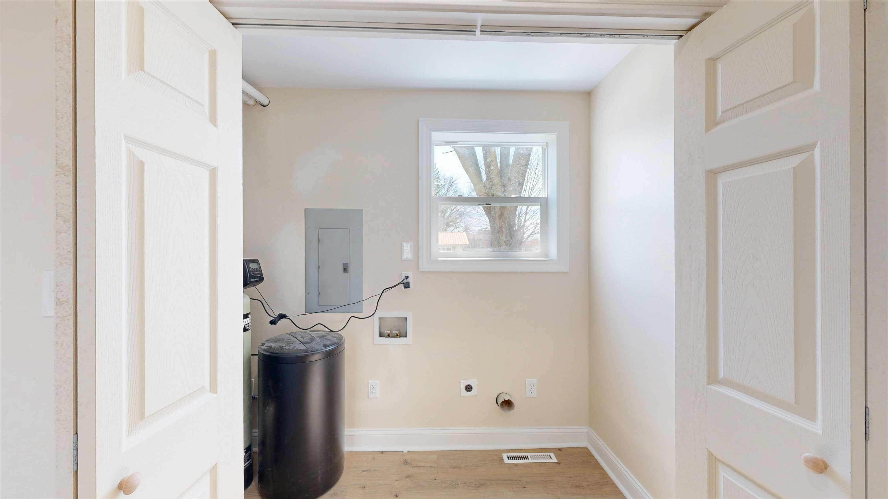 1222 South 7th Prairie du Chien, WI 53821 - Photo 8 of 36