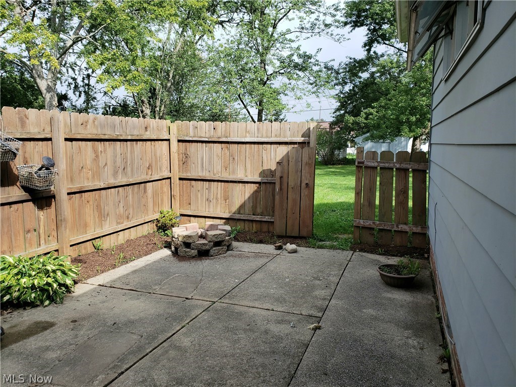 5375 Summit Road Cleveland, OH 44124 - Photo 19 of 20