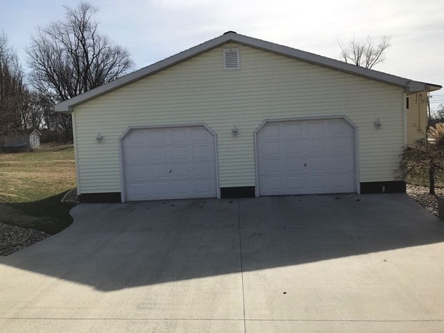 10 Edwardsport Road Washington, IN 47501 - Photo 3 of 21 Gallery Image 3