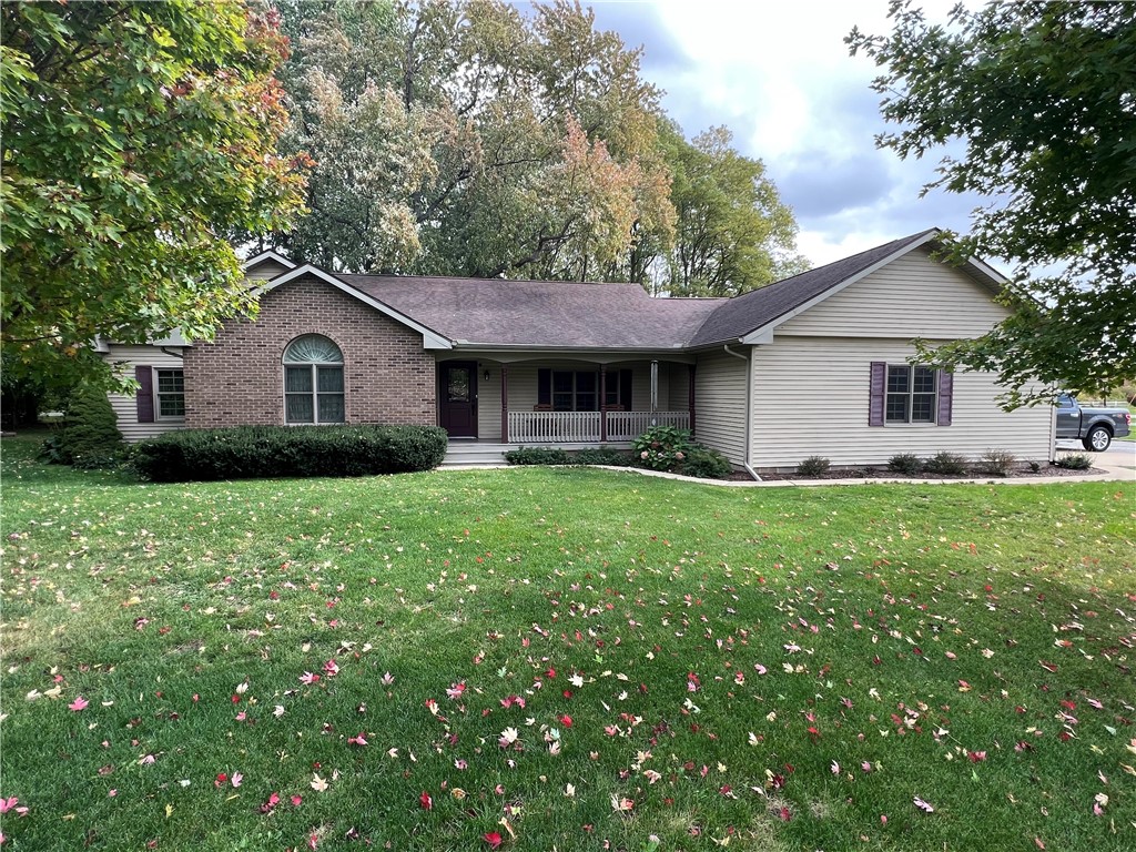 14052 East 3785 North Road Hoopeston, IL 60942 - Photo 1 of 37