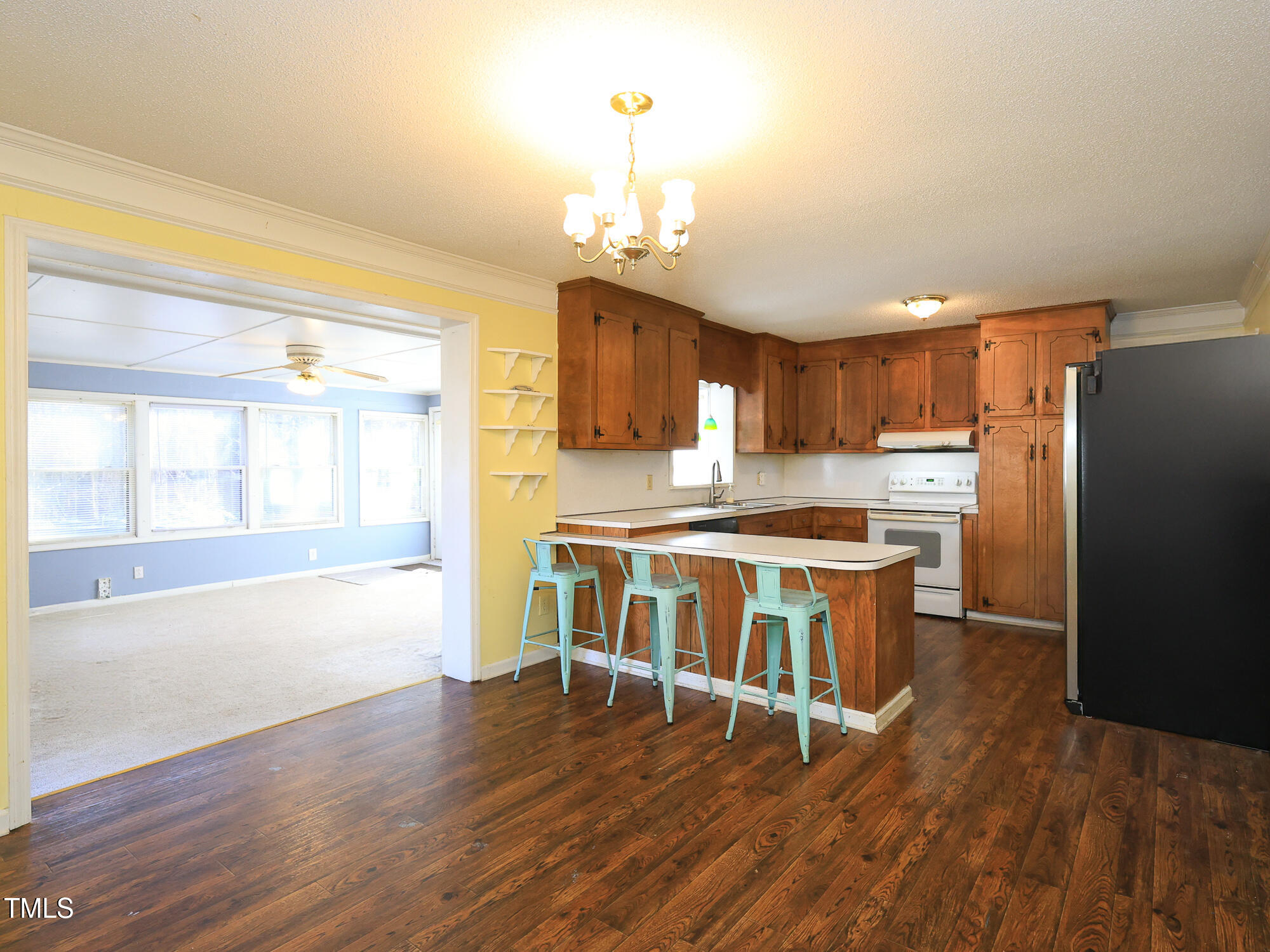 1354 Mudham Road Zebulon, NC 27597 - Photo 10 of 47 017_1354_mudham_kitchen