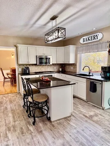 $425,000 | 3713 Blairwood Street, High Point, NC 27265