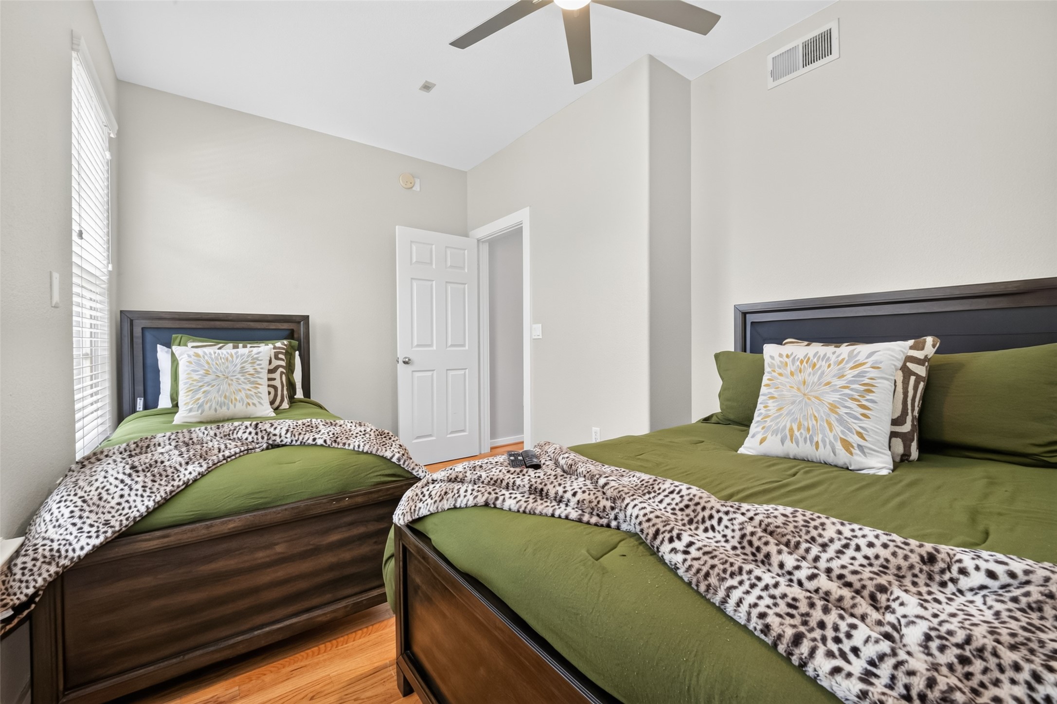 2216 Chenevert Street, Unit 7 Houston, TX 77003 - Photo 14 of 19