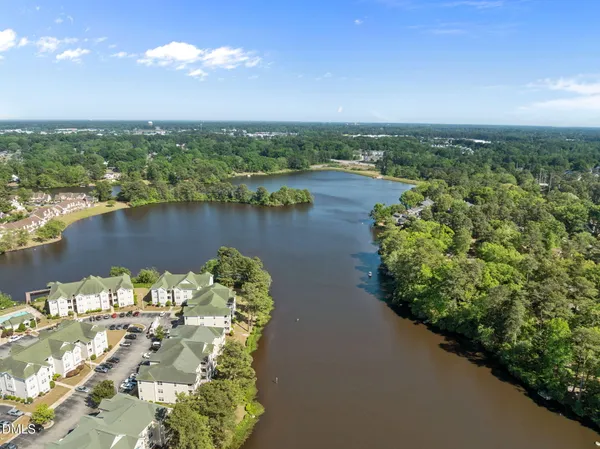 $315,000 | 662 Georgetown Circle, Fayetteville, NC 28314