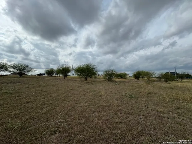 $249,500 | 207 Huisache Hill, Marion, TX 78124