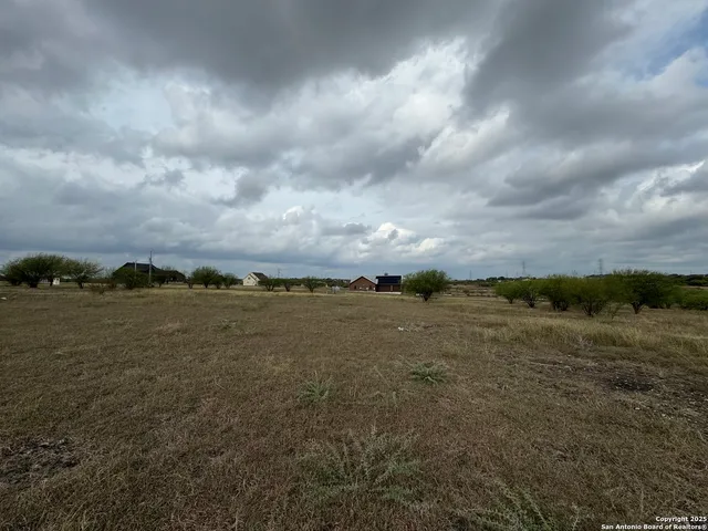 $249,500 | 207 Huisache Hill, Marion, TX 78124