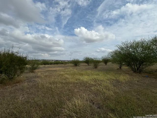 $249,500 | 207 Huisache Hill, Marion, TX 78124