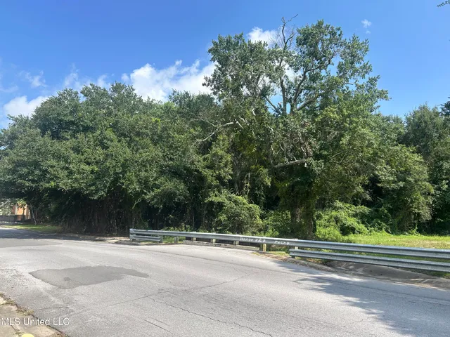 $250,000 | 0 Bartlett Avenue, Pascagoula, MS 39567
