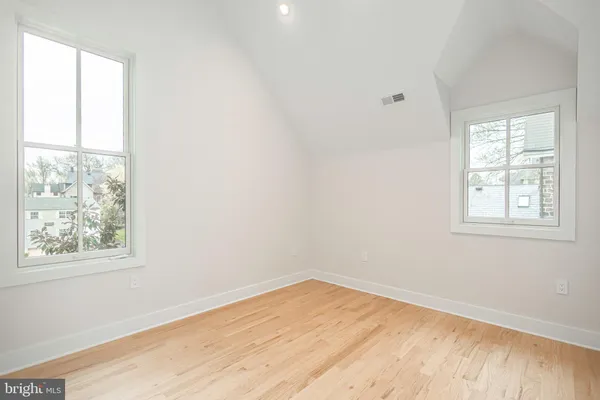 $3,000 | 156 West Oakland Avenue, Doylestown, PA 18901