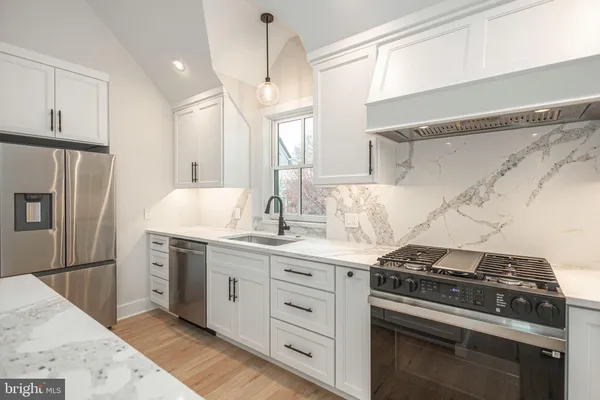 $3,000 | 156 West Oakland Avenue, Doylestown, PA 18901