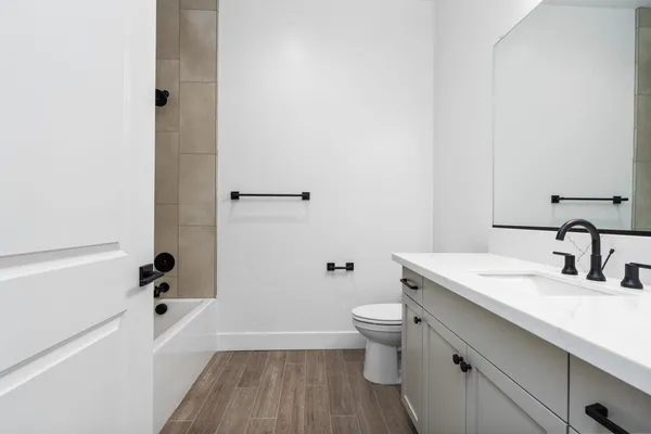 $890,472 | 8388 Iron Creek Drive, Friant, CA 93626