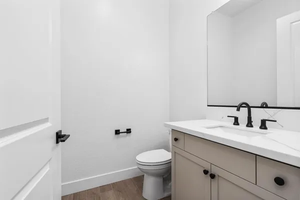 $890,472 | 8388 Iron Creek Drive, Friant, CA 93626