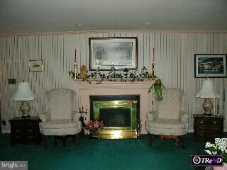 309 Ponds Edge Road West Chester, PA 19382 - Photo 2 of 6 Gallery Image 2