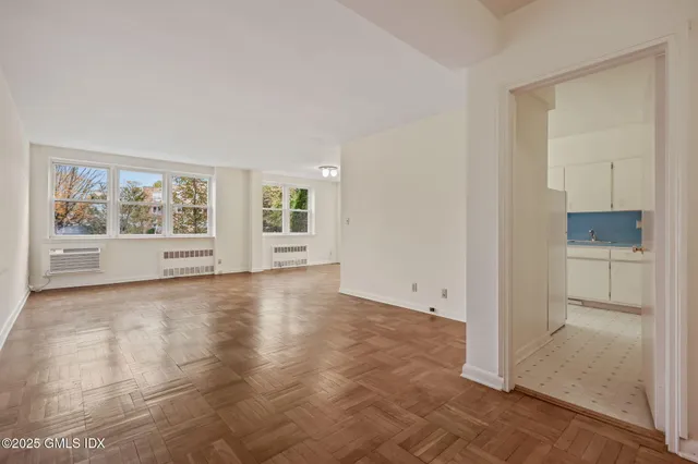 $679,000 | 4 Putnam Hill Road, Unit 1C, Greenwich, CT 06830