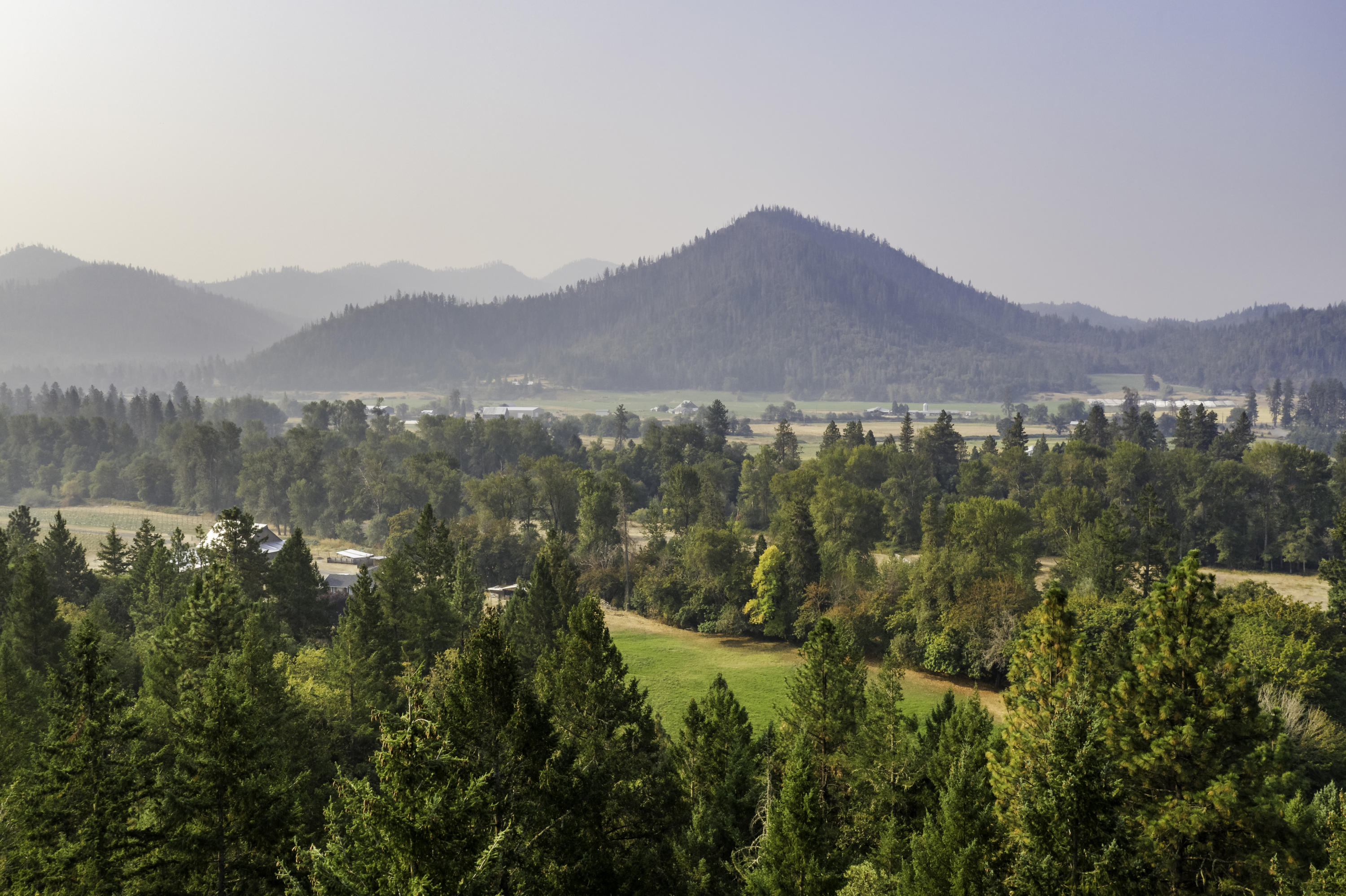 16000 North Applegate Road Grants Pass, OR 97527 - Photo 7 of 61 DJI_0551-HDR