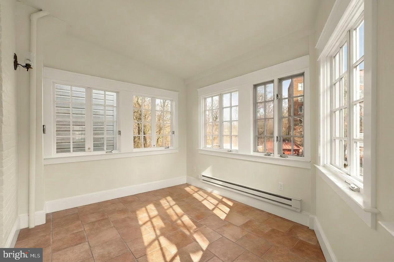 2015 Allen Place Northwest Washington, DC 20009 - Photo 26 of 34 Image is virtually rendered