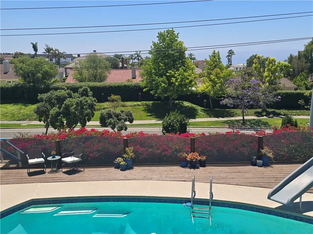 $1,695,000 | 5726 Sunmist Drive, Rancho Palos Verdes, CA 90275